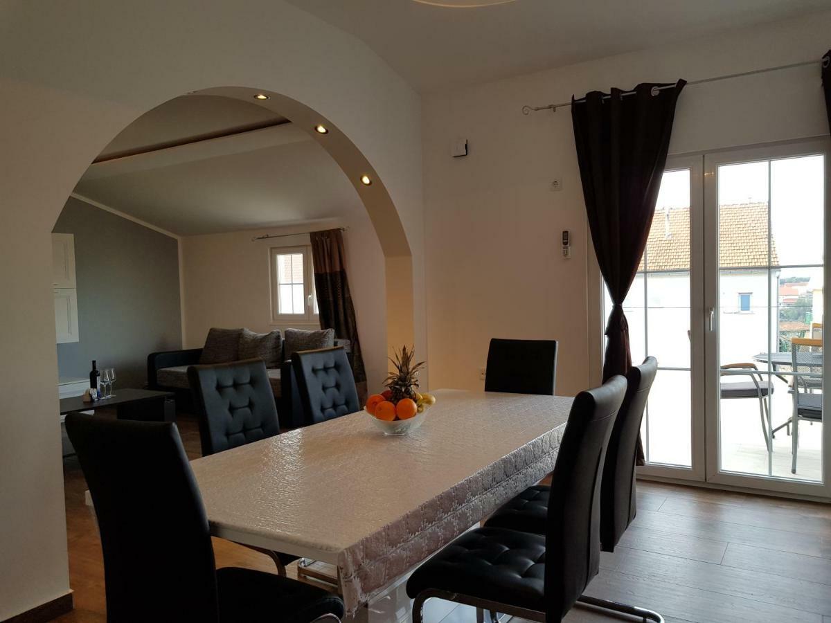 Apartment Jopa Sibenik Bagian luar foto
