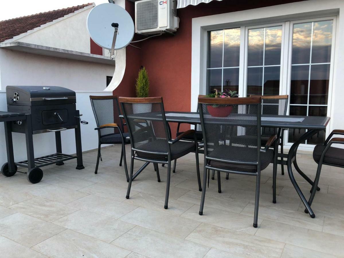 Apartment Jopa Sibenik Bagian luar foto